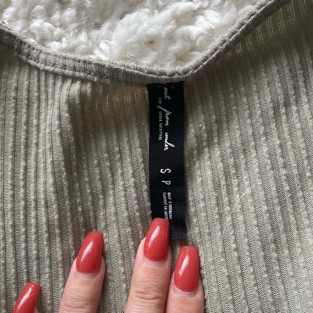 Urban Outfitters Ribbed Long Sleeve Jumpsuit in Olive - Picture 5 of 5